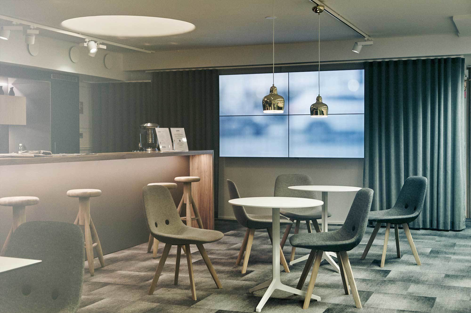 Smileeltä chat-palvelu nettisivuille.